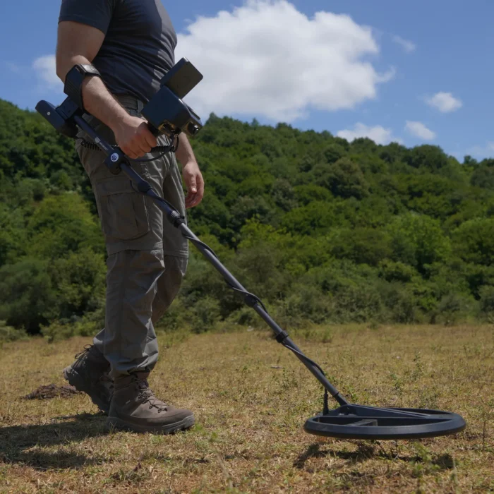 Titan X13 Metal & Gold Detector - Image 2